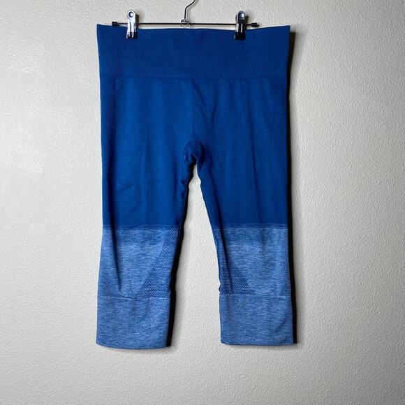 Lululemon Athletica Seamlessly Street Crop Legging Ombre Blue Ocean Size 10 - Picture 4 of 11